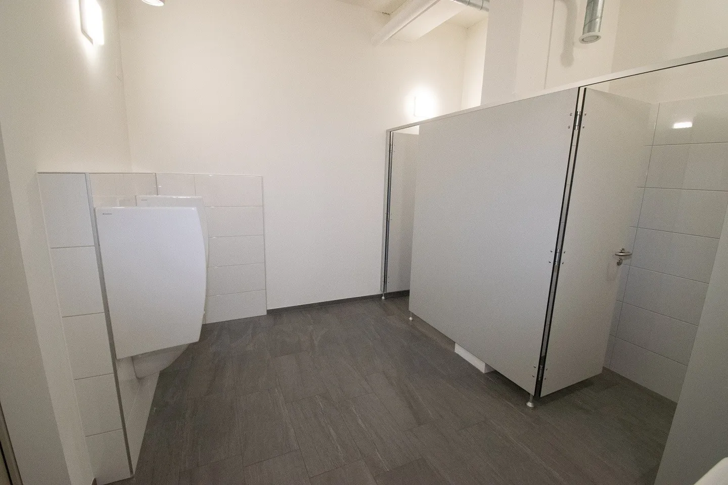 Spazio commerciale (servizio/produzione) con vista sul castello di Thun - Foto 13 di 13