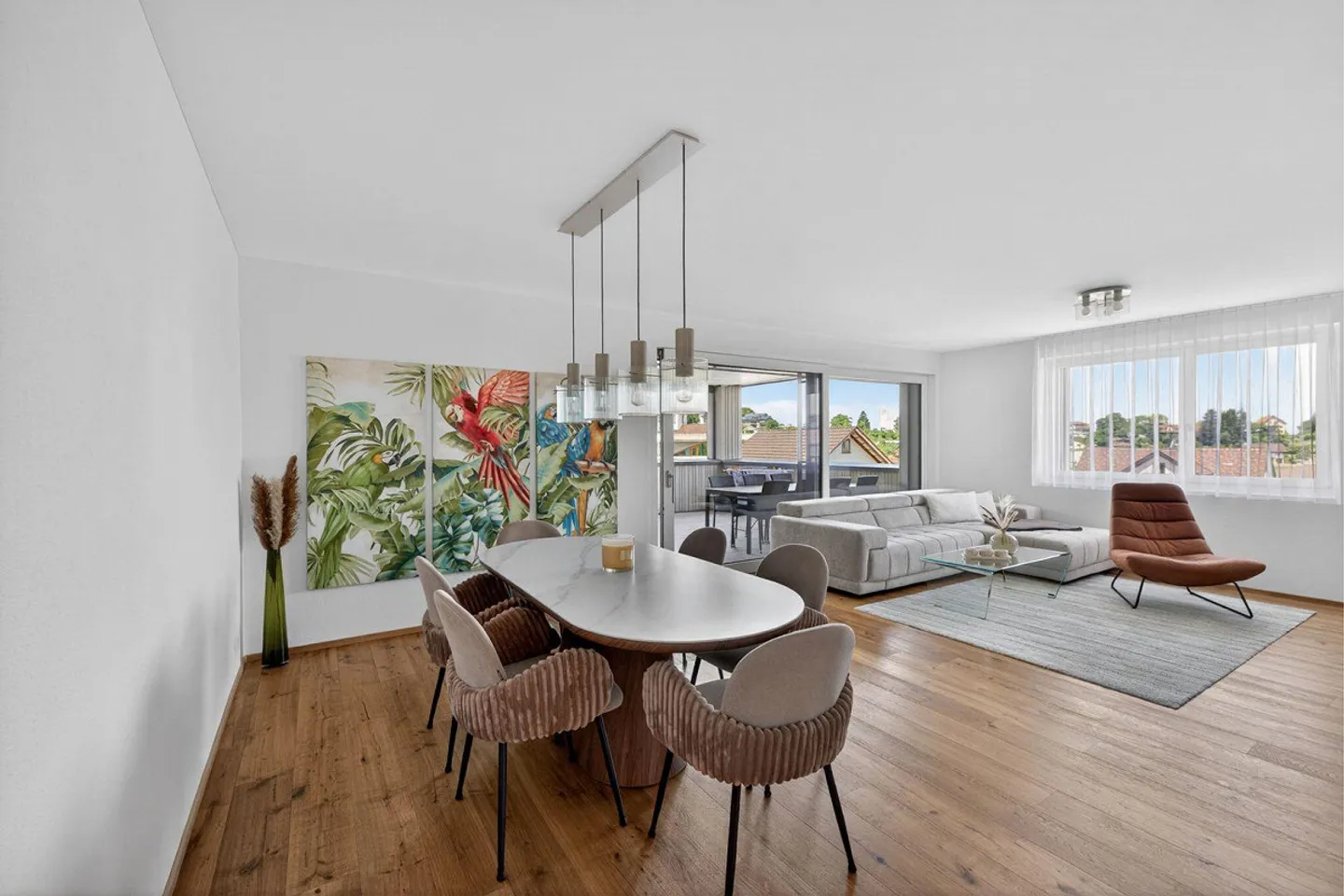 Plenty of space for beautiful moments, enjoyment, and tranquility - Photo 2 of 12