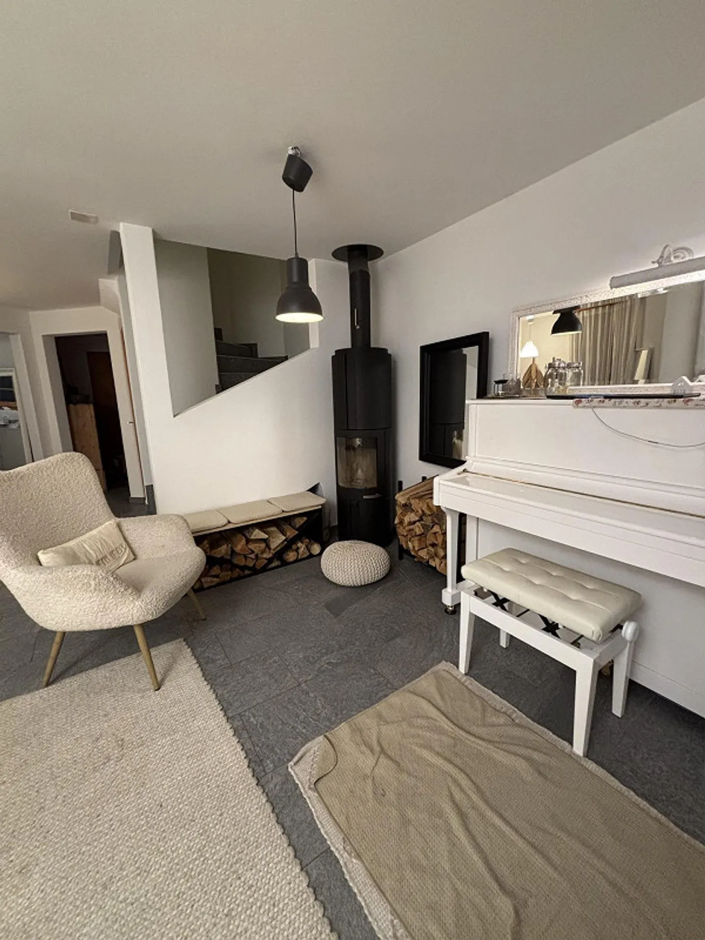 3 ½ Room Maisonette Apartment as Primary Residence in Davos Laret - Photo 2 of 10