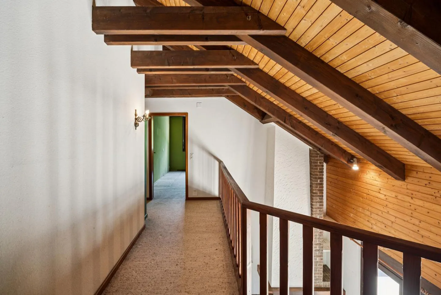 Affascinante casa familiare con piscina - Foto 5 di 10