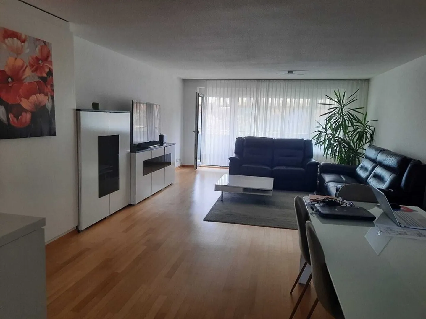 Helle 4.5-Zimmer-Wohnung an zentraler Lage in Kirchberg - Foto 3 von 8