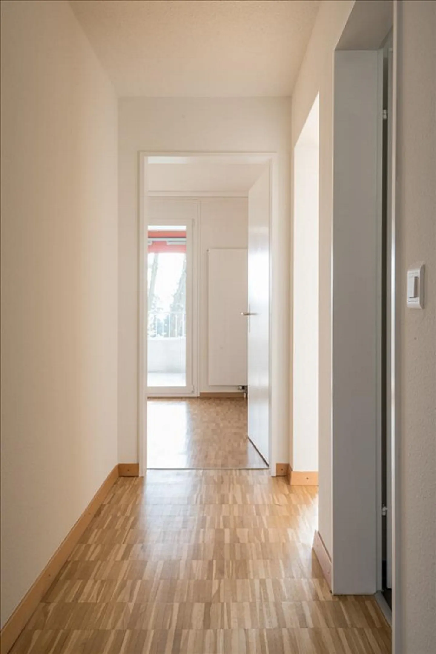 Modernes Apartment mit sonnigem Balkon - Foto 6 von 7