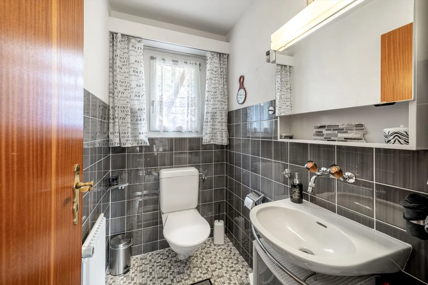 Casa unifamiliare 4.5 - 6.5 stanze (indipendente) su un terreno di 936m2 - Foto 9 di 13