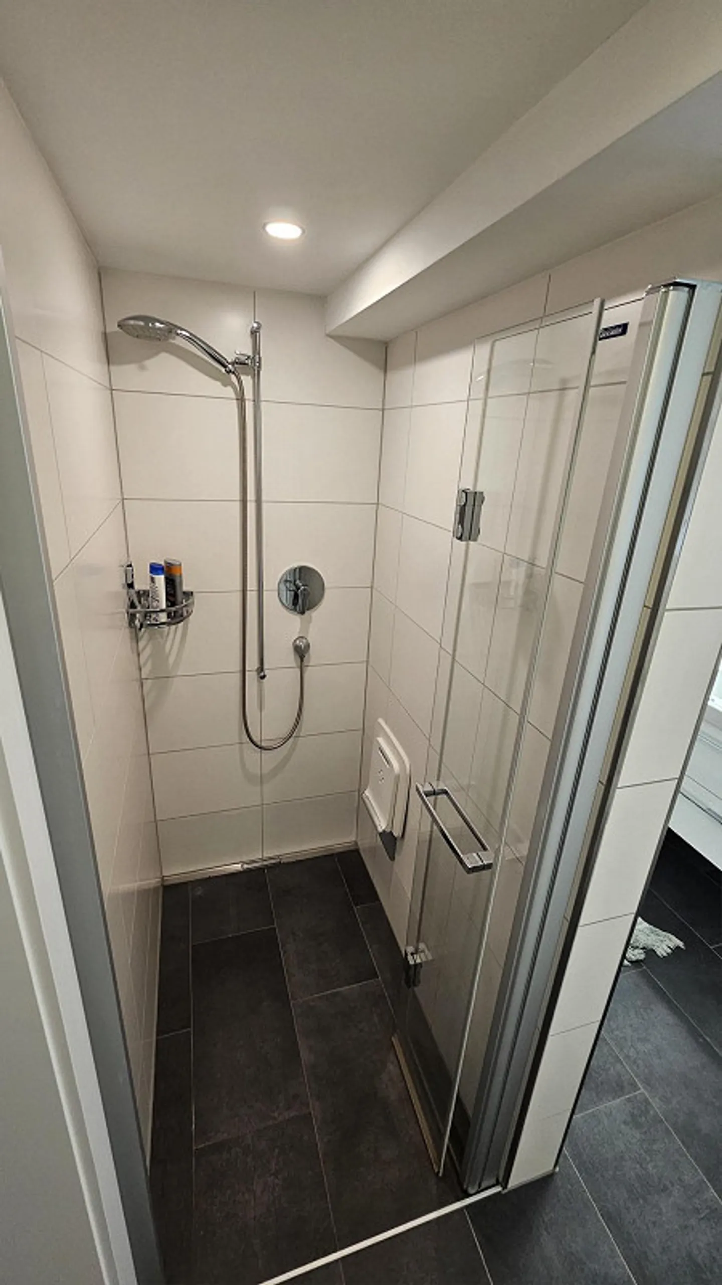 Suche Nacharbeit für Wohnung in Meiringen - Foto 7 von 14