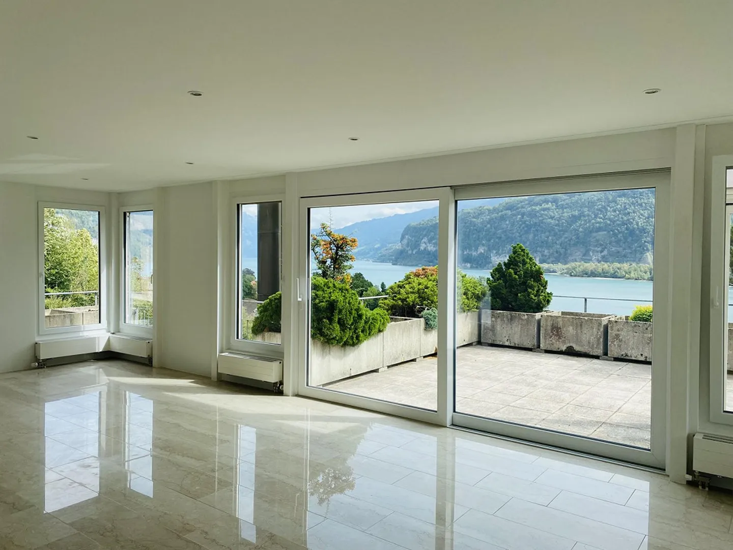 Appartement en Attique de 3,5 pièces - Photo 2 sur 14