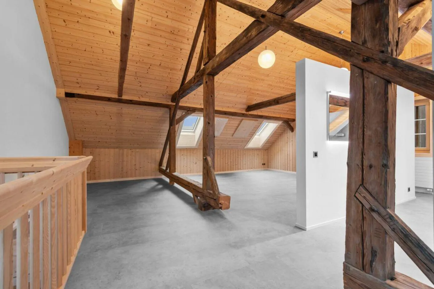 Fattoria (parte di casa) con fienile e terreno circostante - Foto 19 di 30