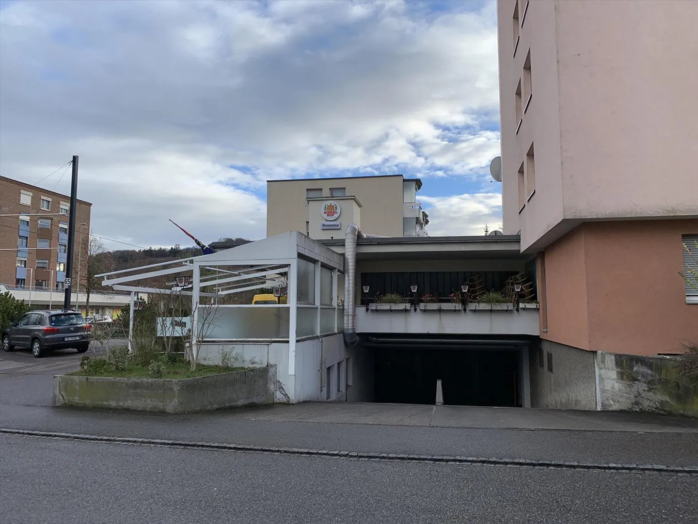 Places de stationnement pour motos à Münchenstein - Photo 1 sur 1