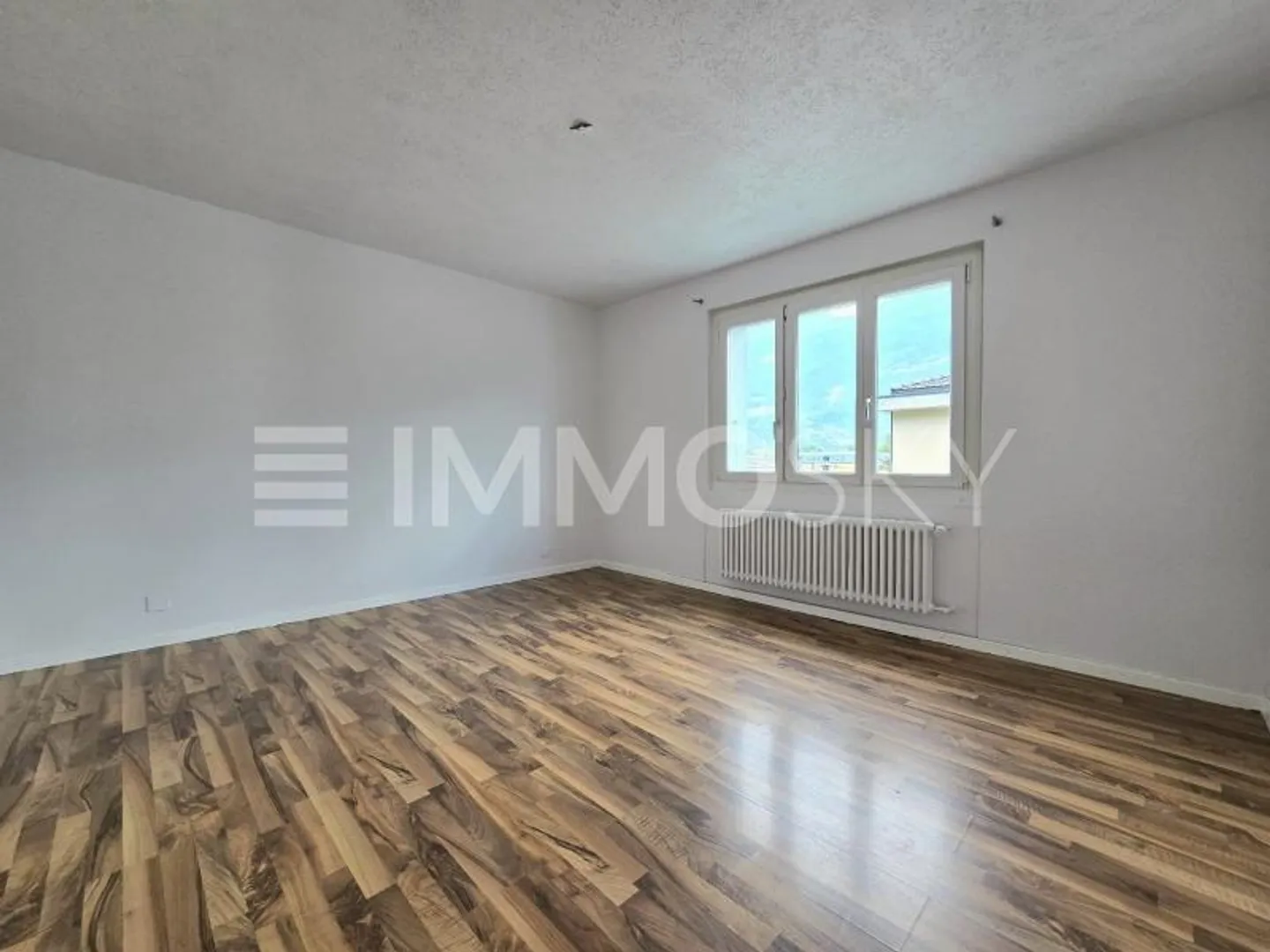 Fully - Ideal income property for investors! - Photo 3 of 6