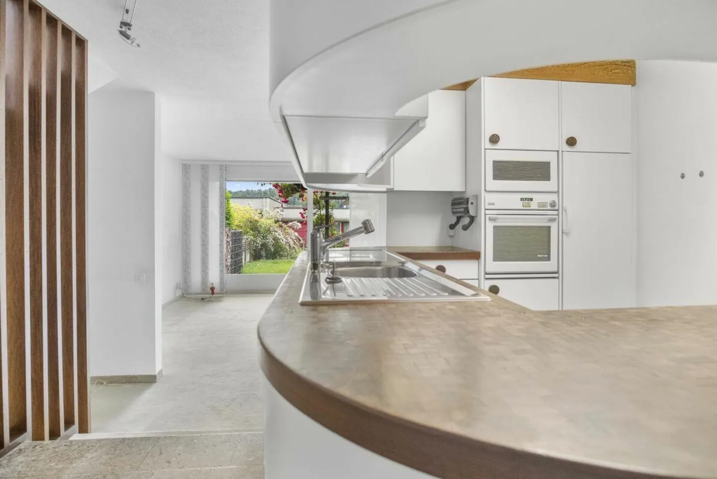 Charmantes Familienhaus mit Potenzial - Foto 3 von 28
