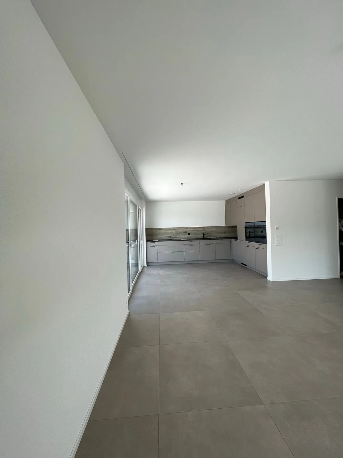 Modernes Penthouse mit Panoramablick - Foto 3 von 20