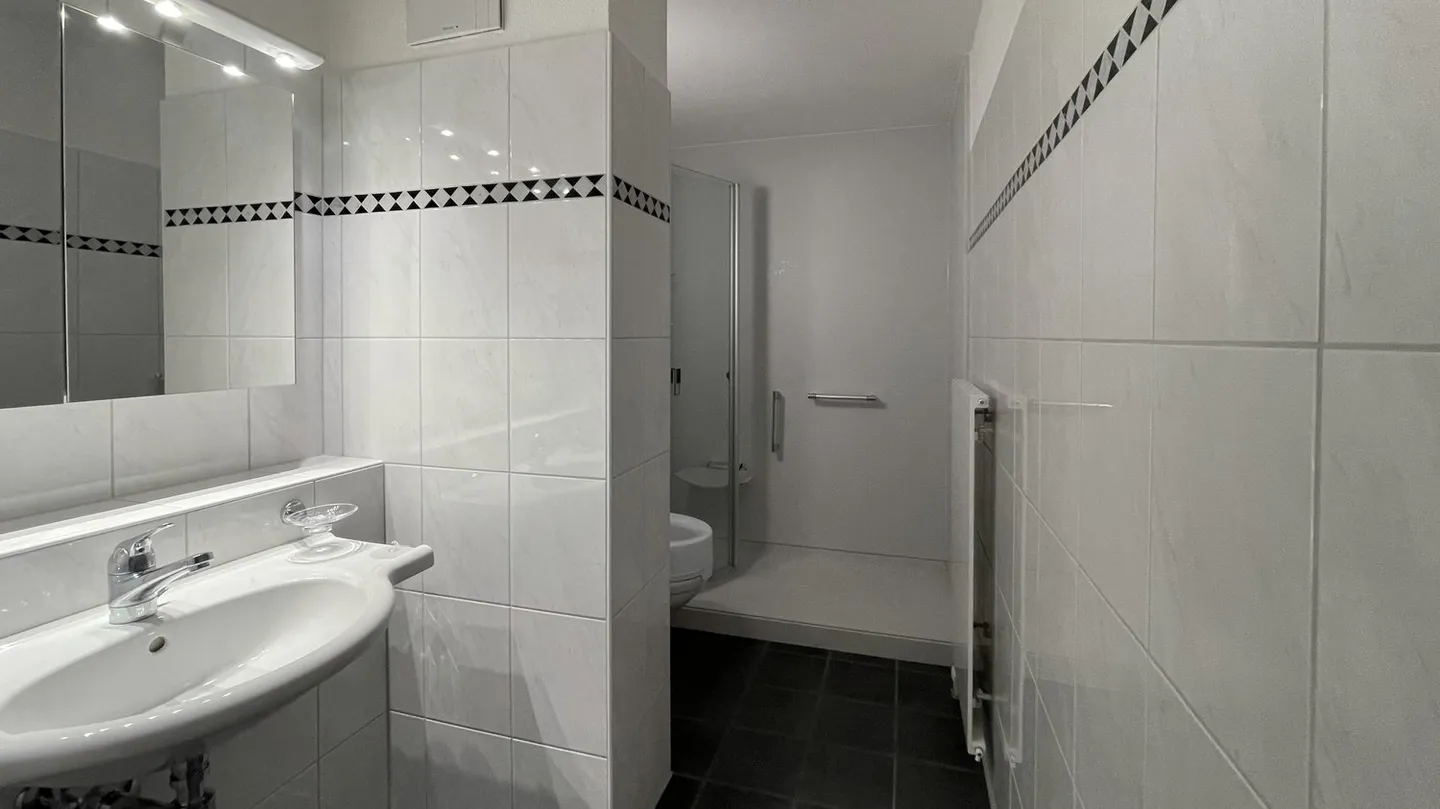 Appartement senior abordable au centre de Thalwil - Photo 5 sur 6