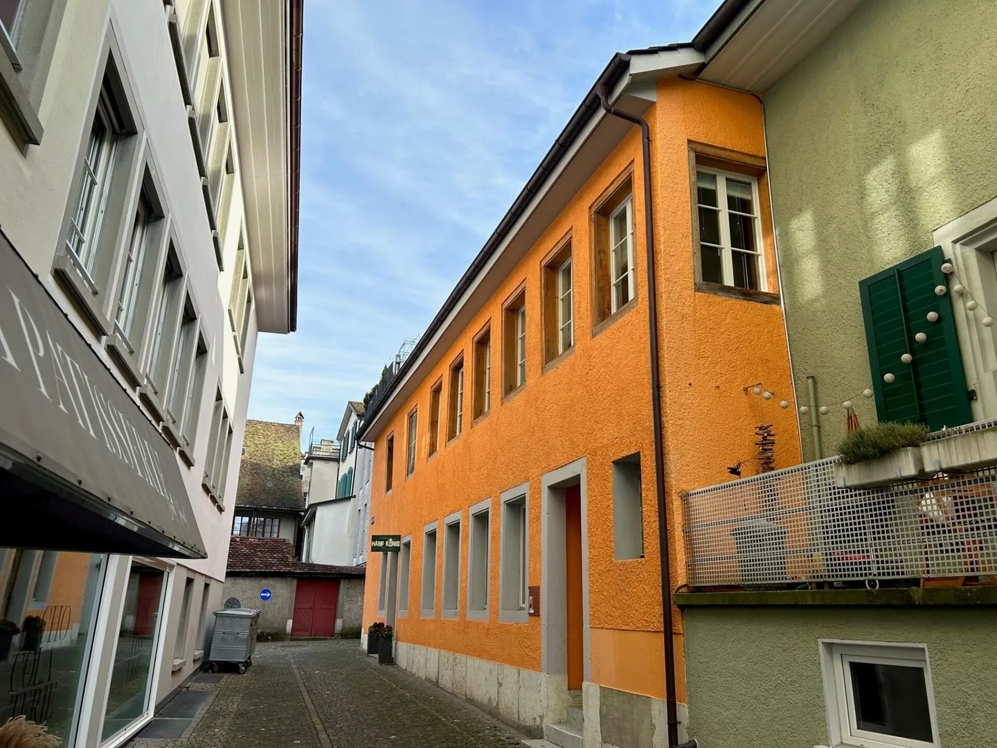 For rent in Zofingen's old town: Practice therapy room, office or retail space - Photo 1 of 2