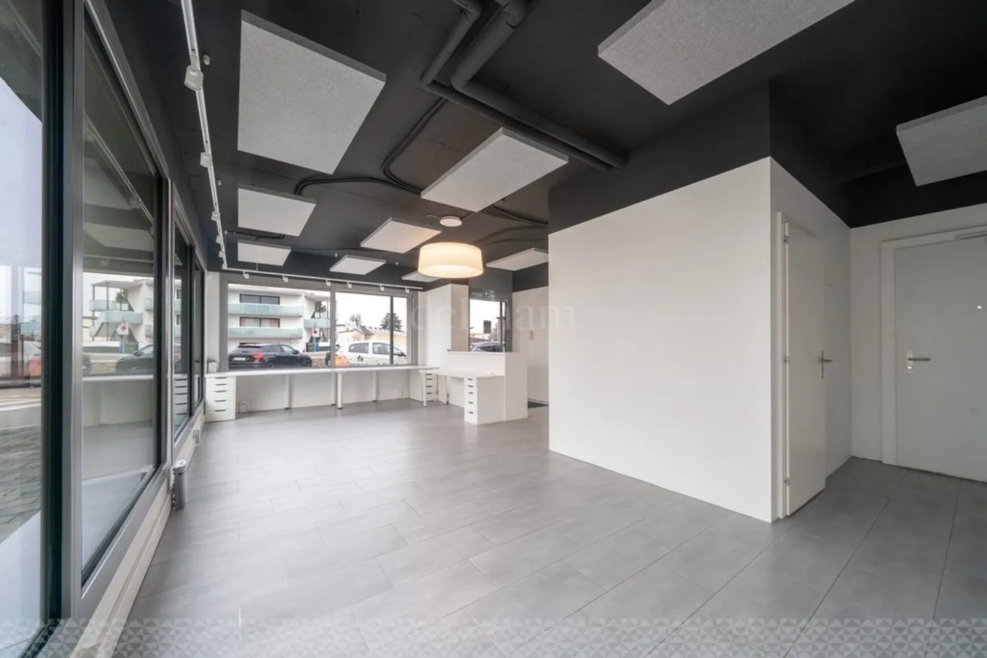 Geräumige Gewerbefläche im Erdgeschoss von 127m2 - Foto 9 von 12