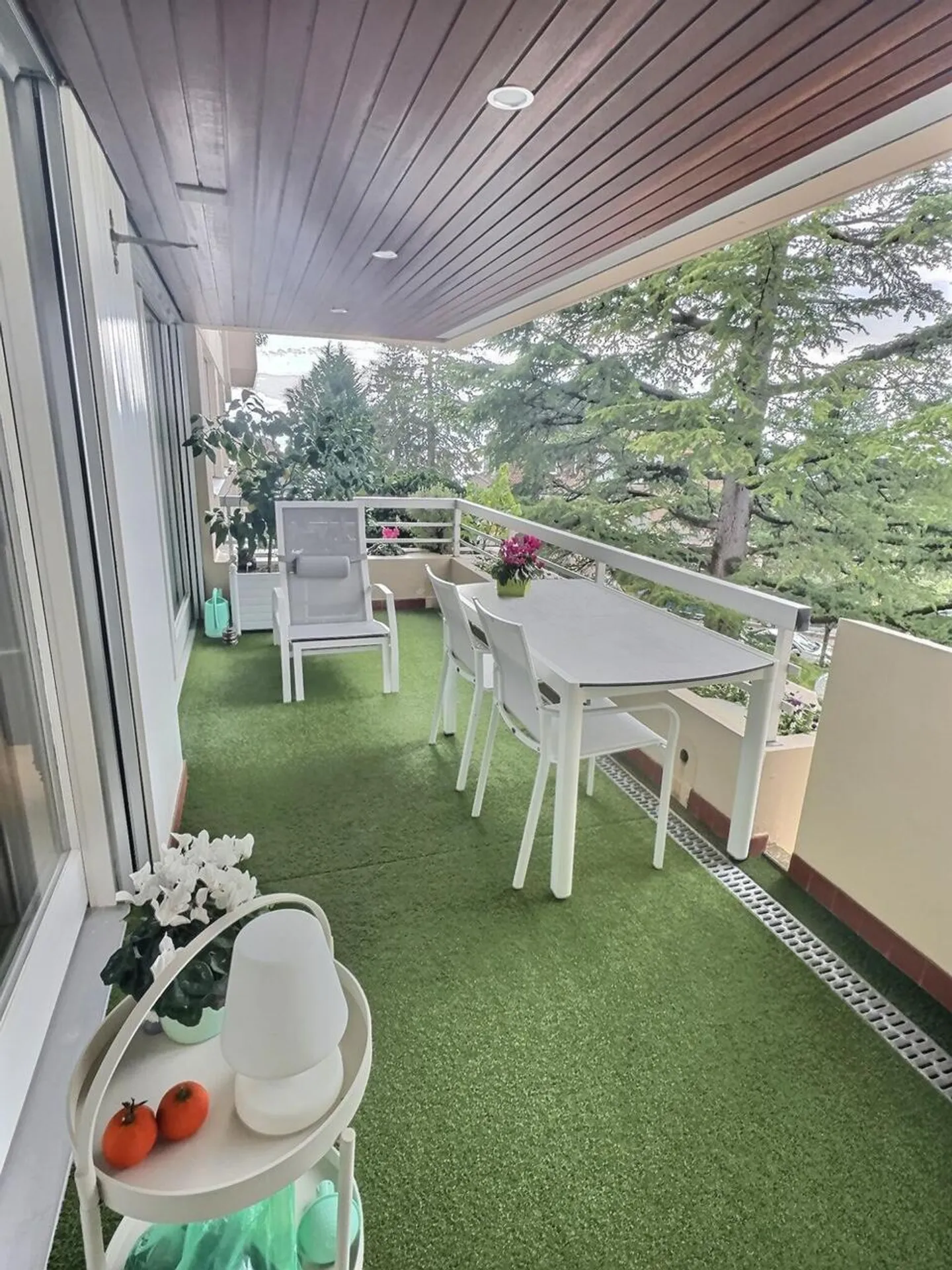 Bel Appartement avec Vue Lac - Photo 13 sur 15