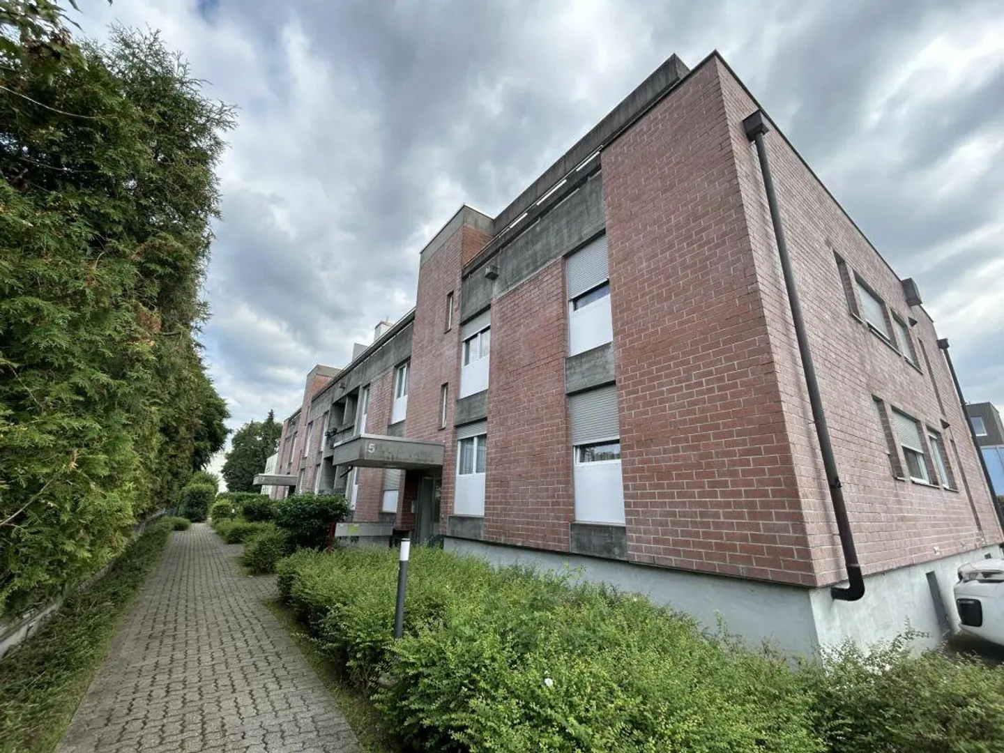 5-room penthouse apartment with large roof terrace - Photo 1 of 8