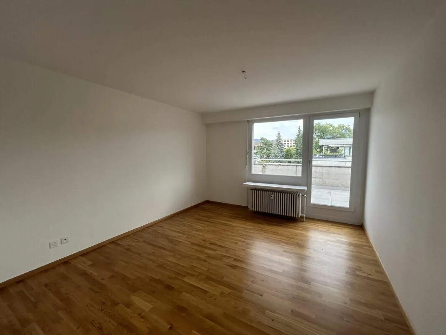 5-room penthouse apartment with large roof terrace - Photo 4 of 8