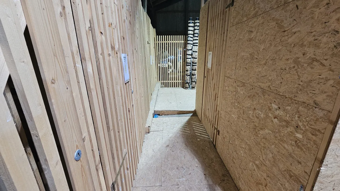 Neue Lagerboxen bei Delémont - Foto 2 von 10