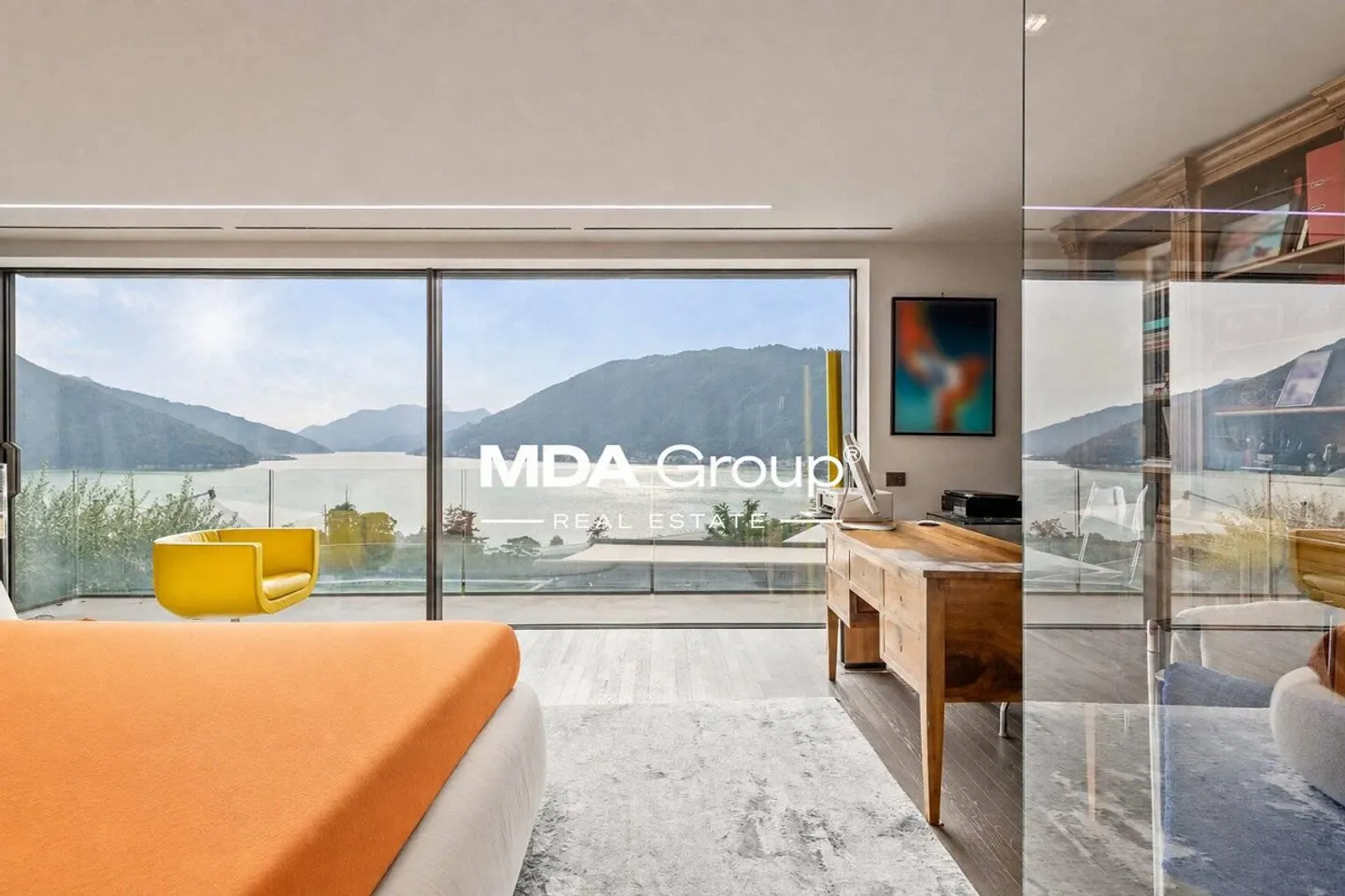 Villa di Lusso con Vista Lago - Foto 5 di 13