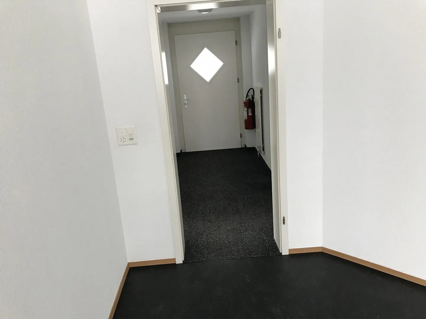 Büro / Gewerberaum - Foto 2 von 3