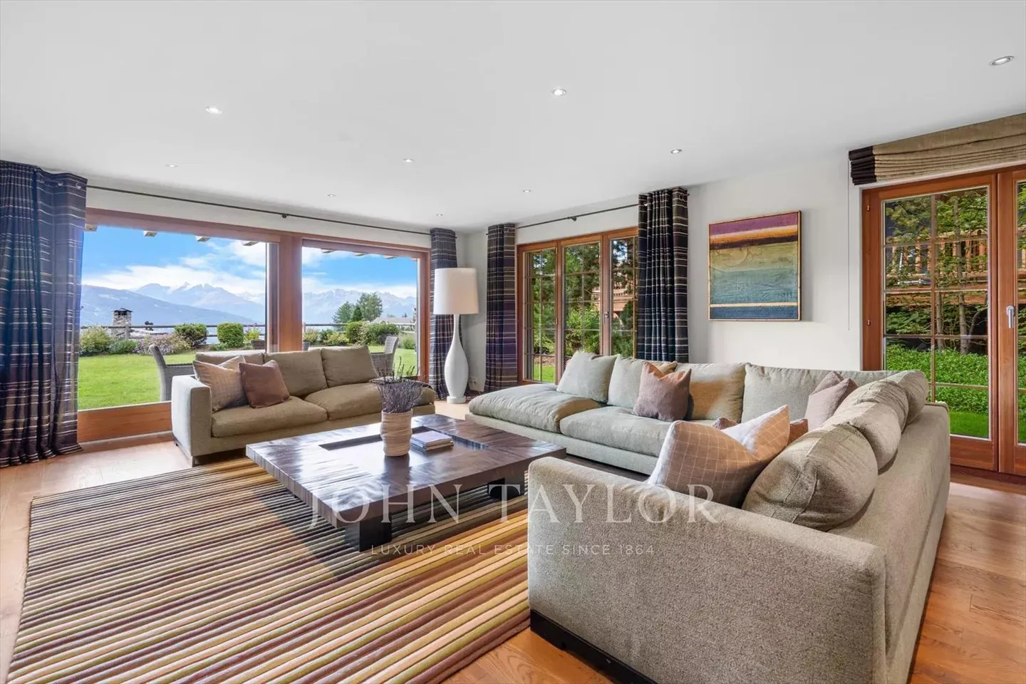 Apartment with 4.5 rooms ski-in/ski-out in Crans-Montana - Plans-Mayens - Photo 1 of 12