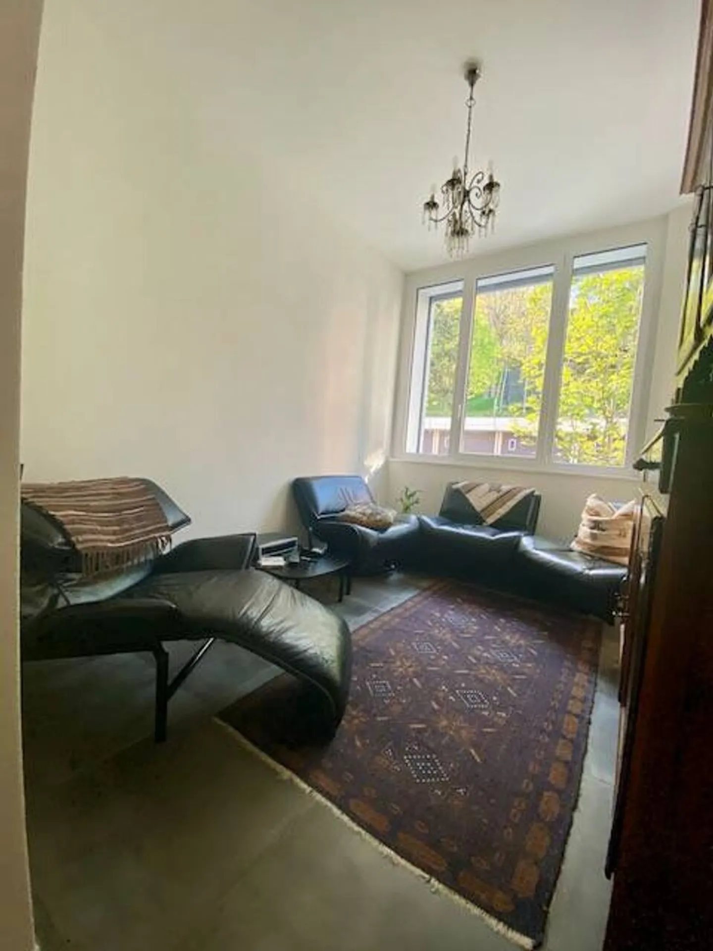 Beautiful 2-room apartment for rent, with storage and parking space - Photo 1 of 7