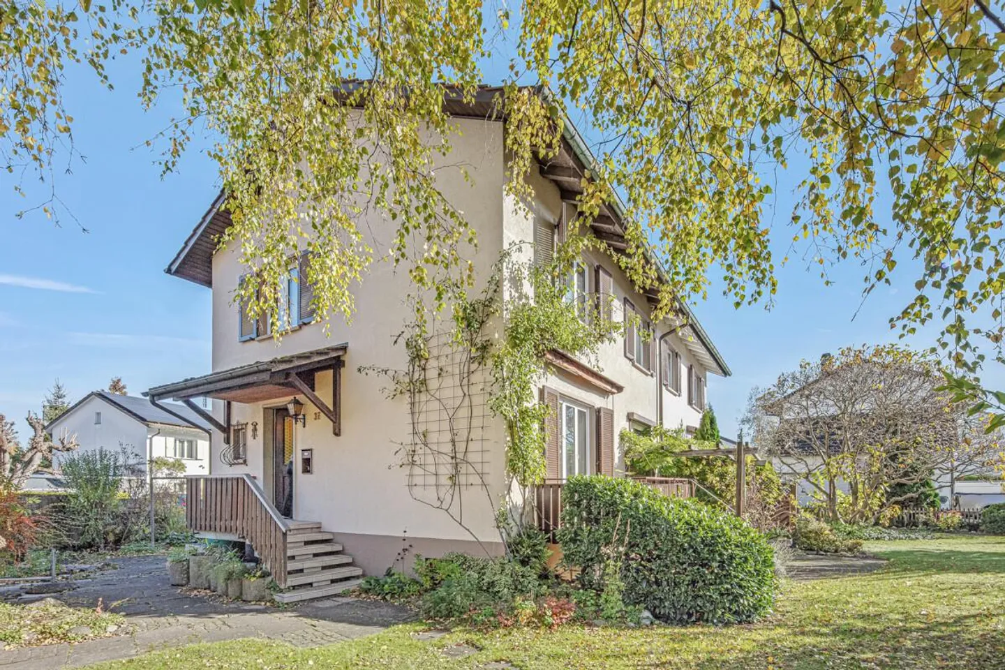 Charmante maison jumelée avec grand jardin dans un emplacement central - Photo 1 sur 24