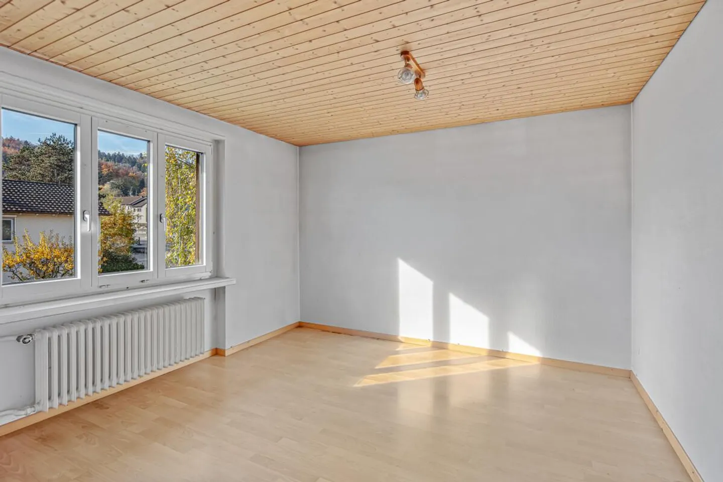 Charmante maison jumelée avec grand jardin dans un emplacement central - Photo 10 sur 24