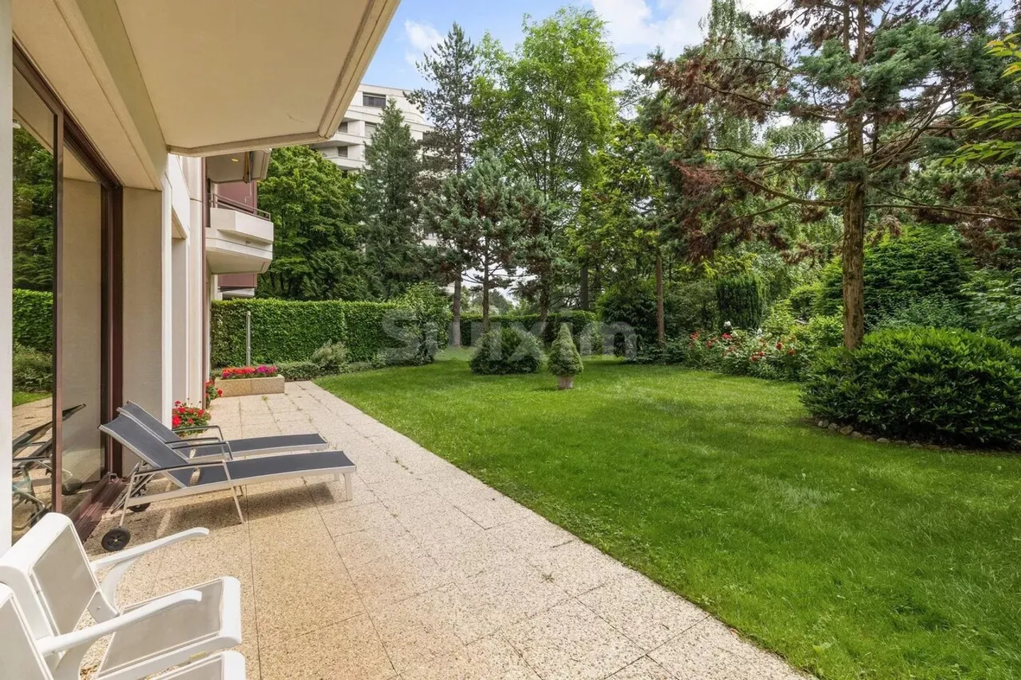 Spacious apartment with a view of Mont-Blanc - Photo 5 of 6