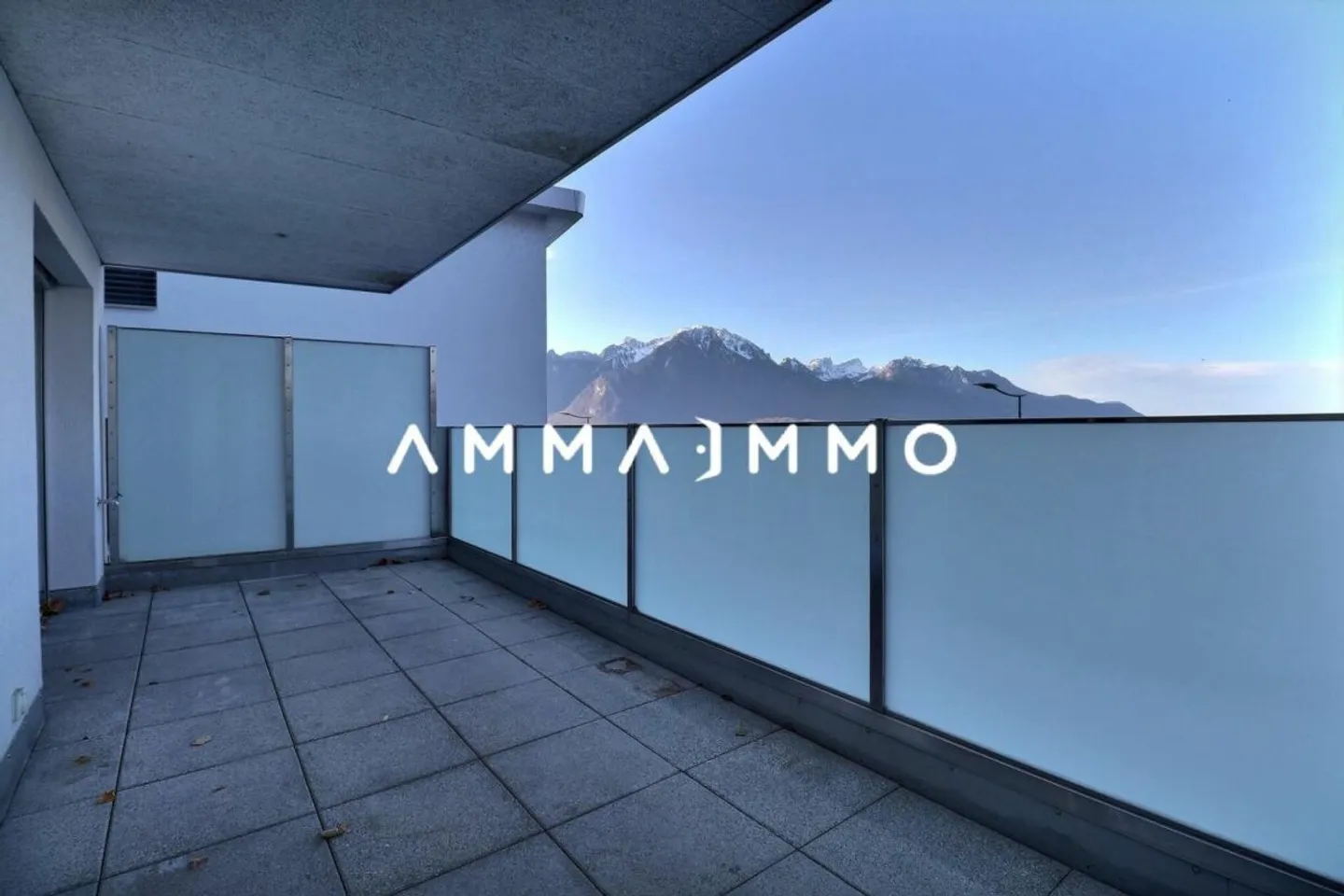 Ampio duplex con 3,5 stanze a Veytaux - Foto 1 di 13