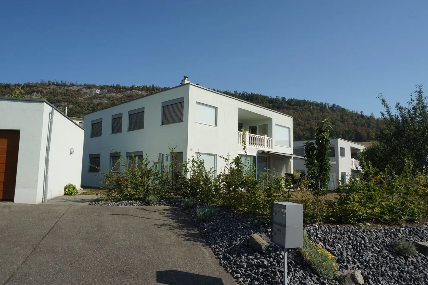 ARI-262 - Magnificent garden-level apartment with 5.5 rooms in a high-end two-unit house - Photo 27 of 30