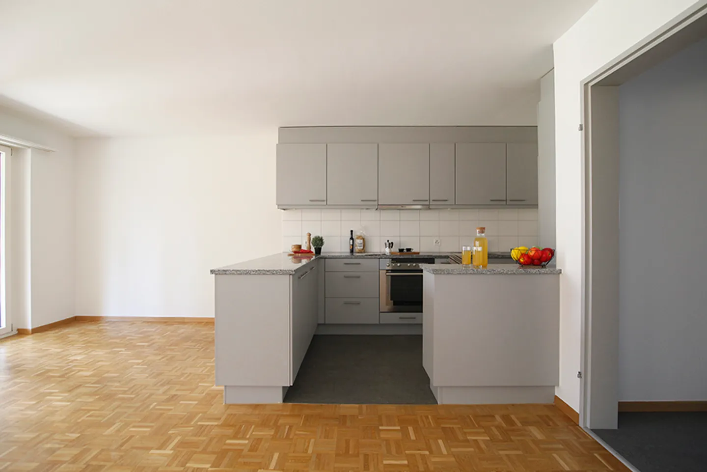 Appartement 2.5 pièces confortable dans un quartier résidentiel calme ! - Photo 5 sur 7