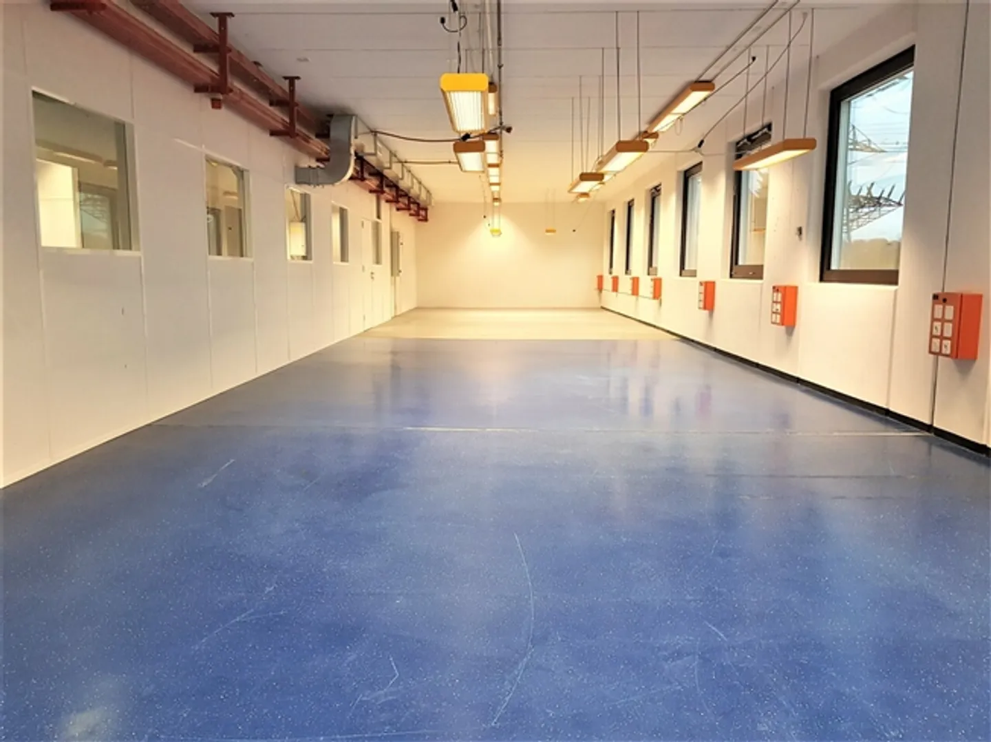 Area of 860m2 Office and/or Workshop - Satigny - Photo 2 of 6