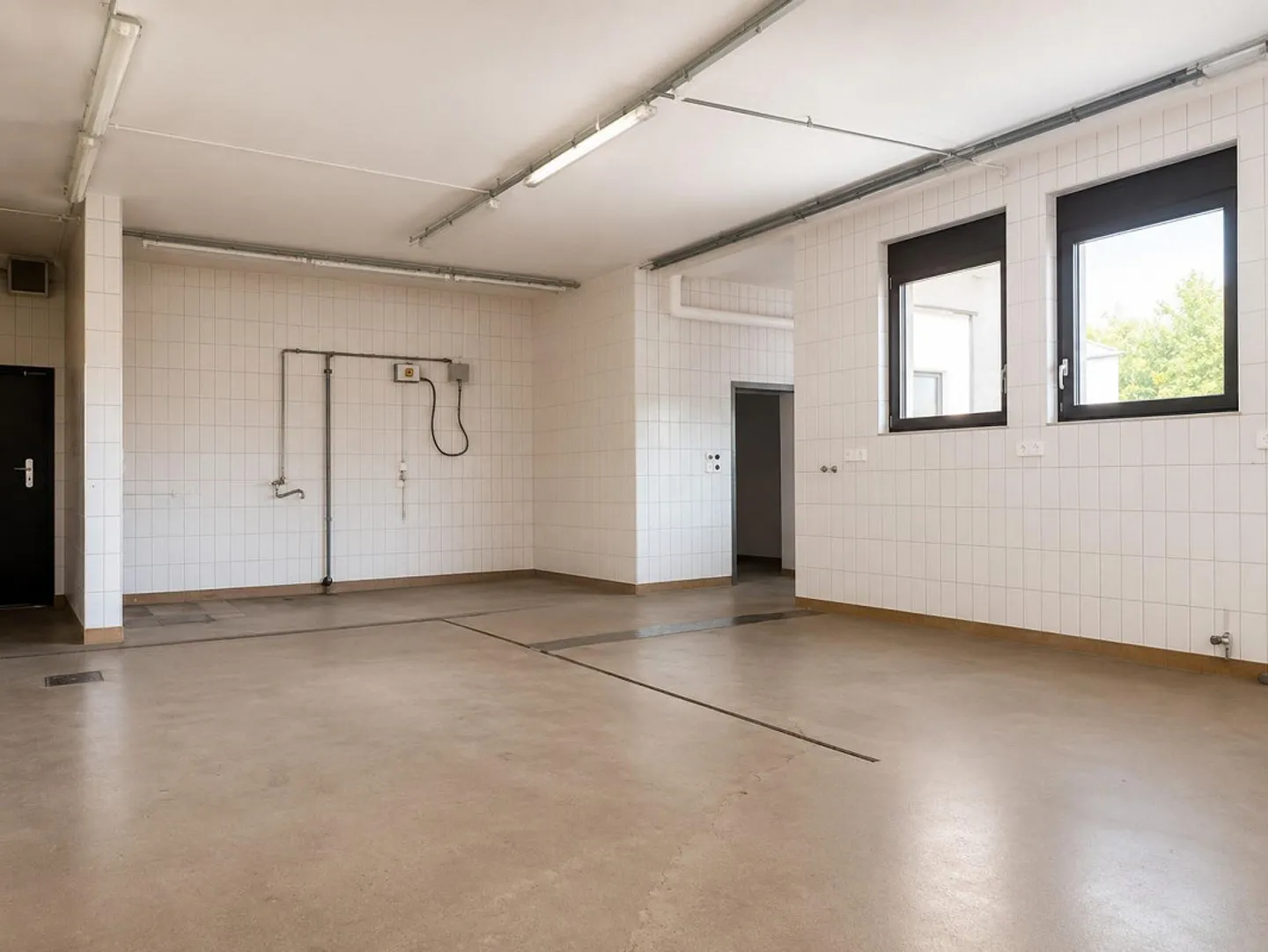 Spazio per studio/ufficio/vendita nel centro di Männedorf - Foto 3 di 5