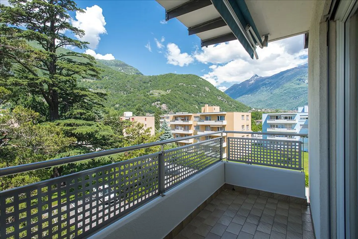 Sonnige 4.5-Zimmer-Wohnung - Foto 3 von 11