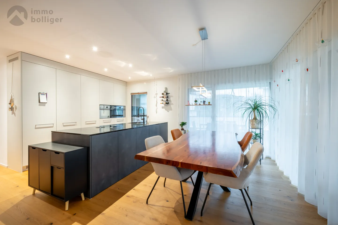 Modern living in your own "living oasis" - Photo 3 of 14