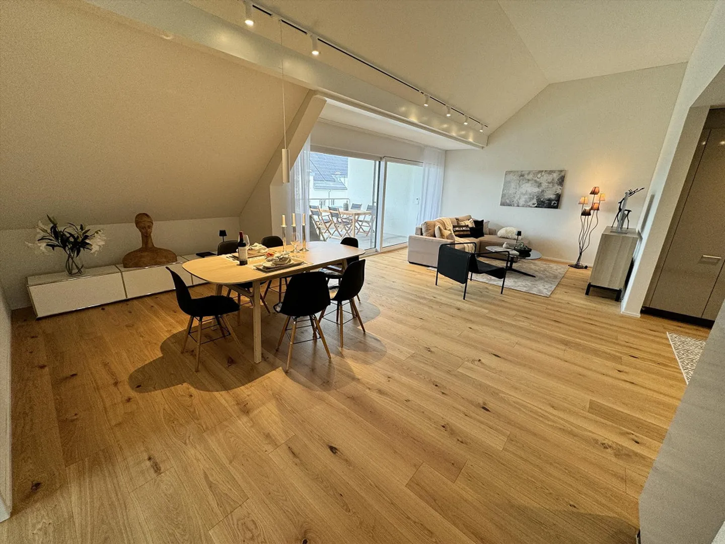 Appartamento moderno per famiglie - Foto 3 di 10