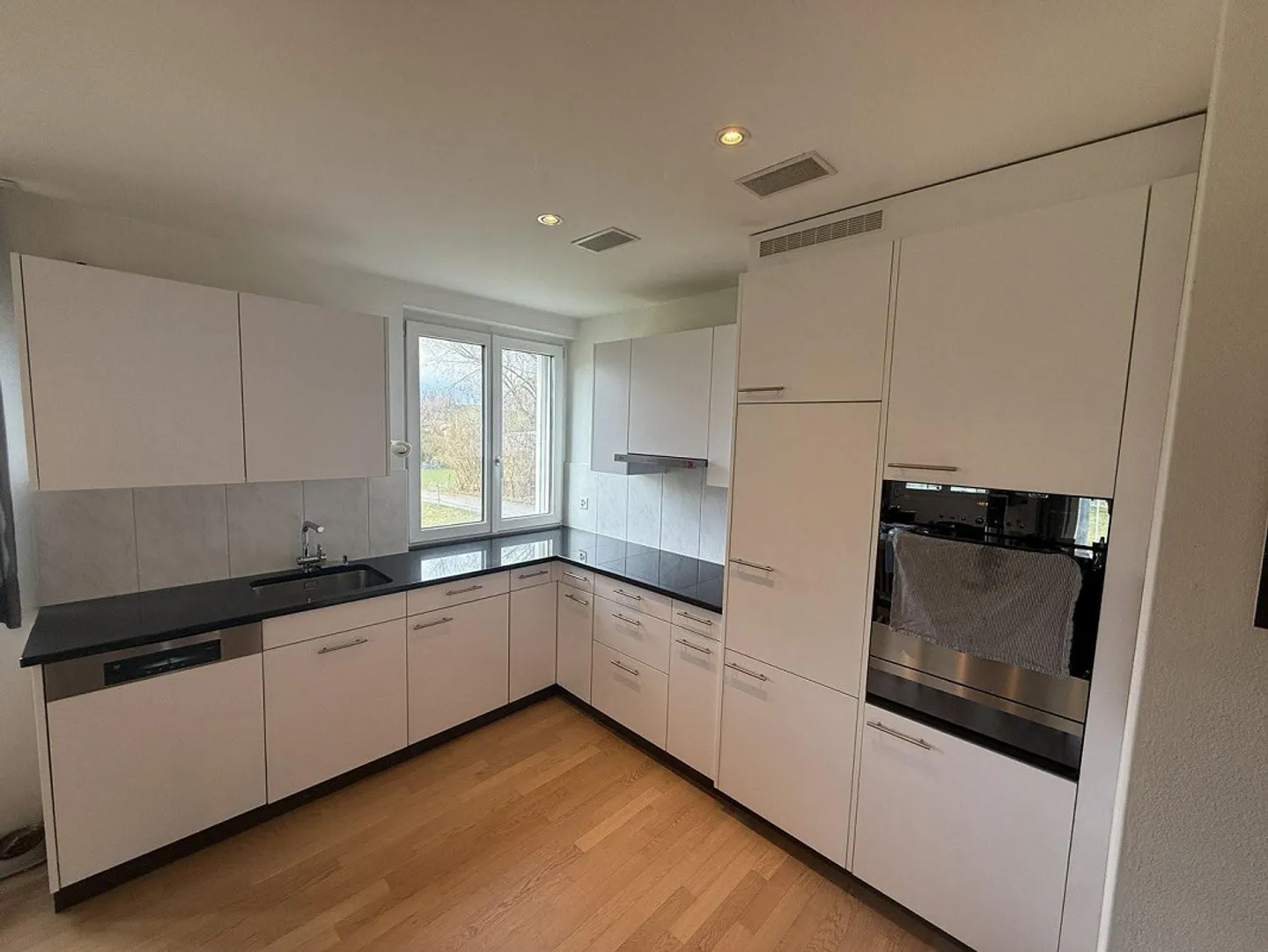 Wellness Oasis in Wetzikon for rent - Photo 2 of 7