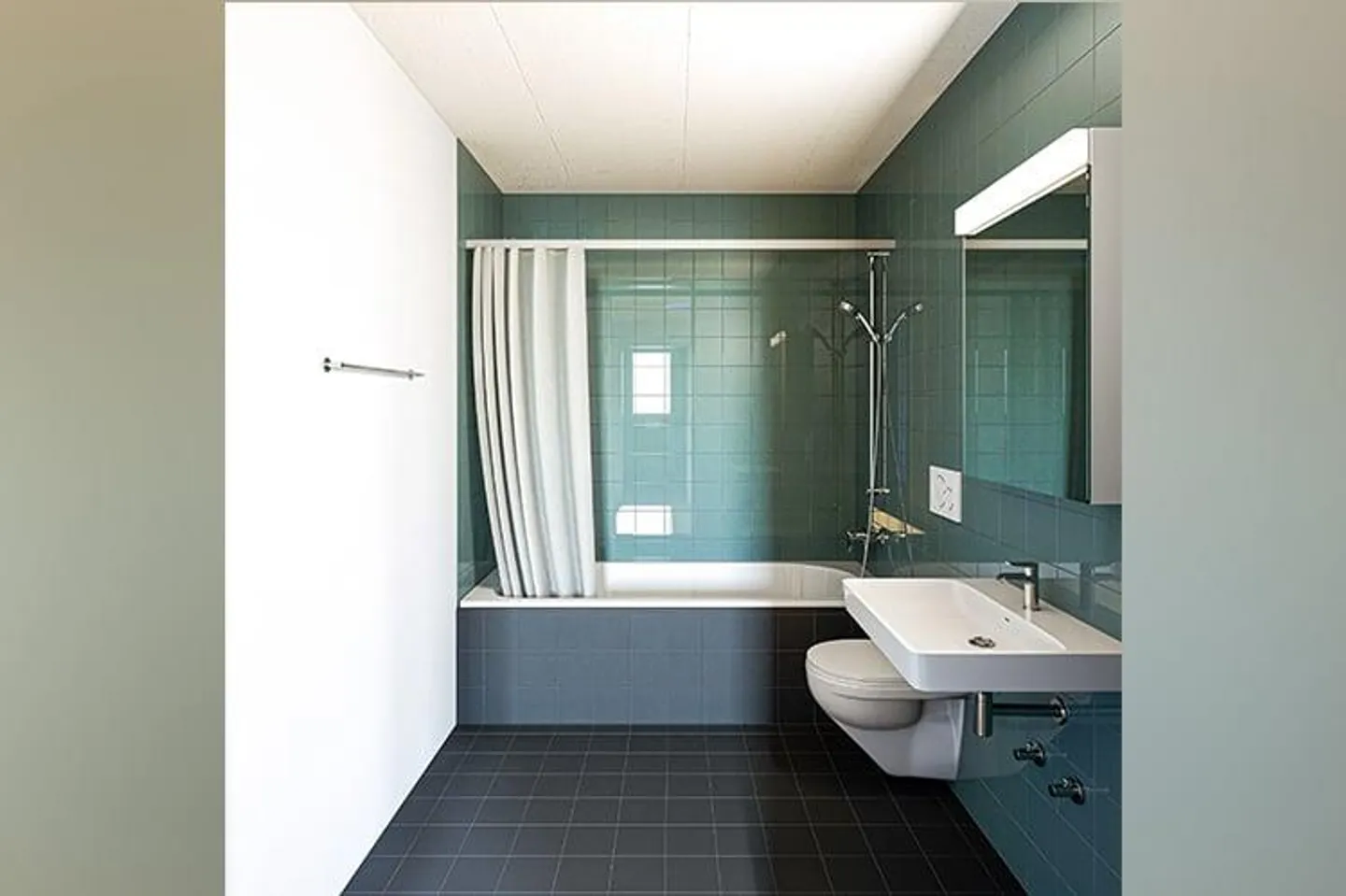 Central Living in Horgen Oberdorf - Photo 4 of 4