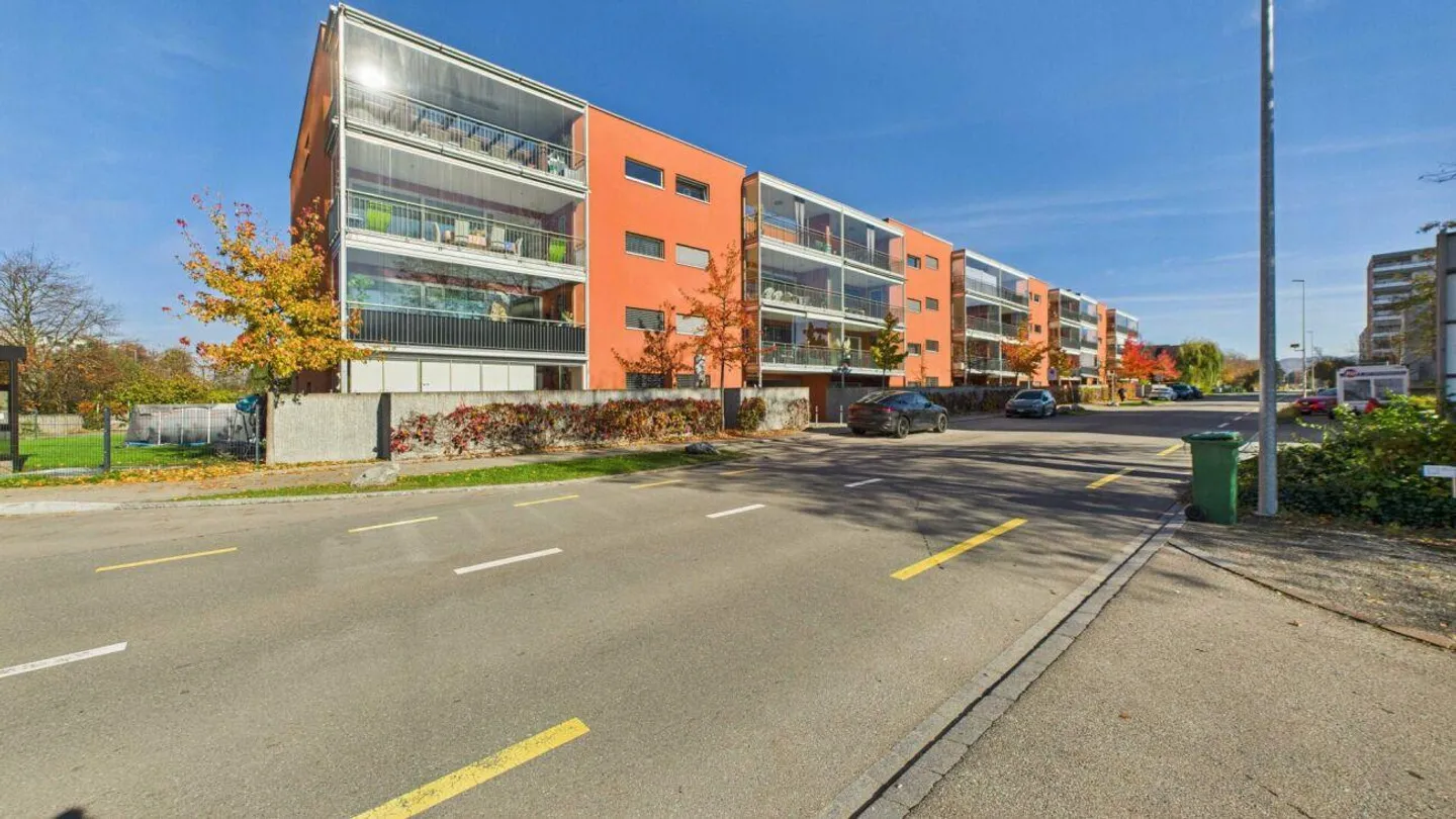 Appartement en attique avec terrasse spacieuse - Photo 10 sur 10