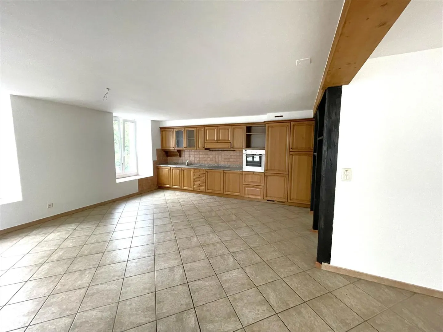 «Sonvilier, magnifique appartement de 5,5 pièces au 1er étage» - Photo 2 sur 7