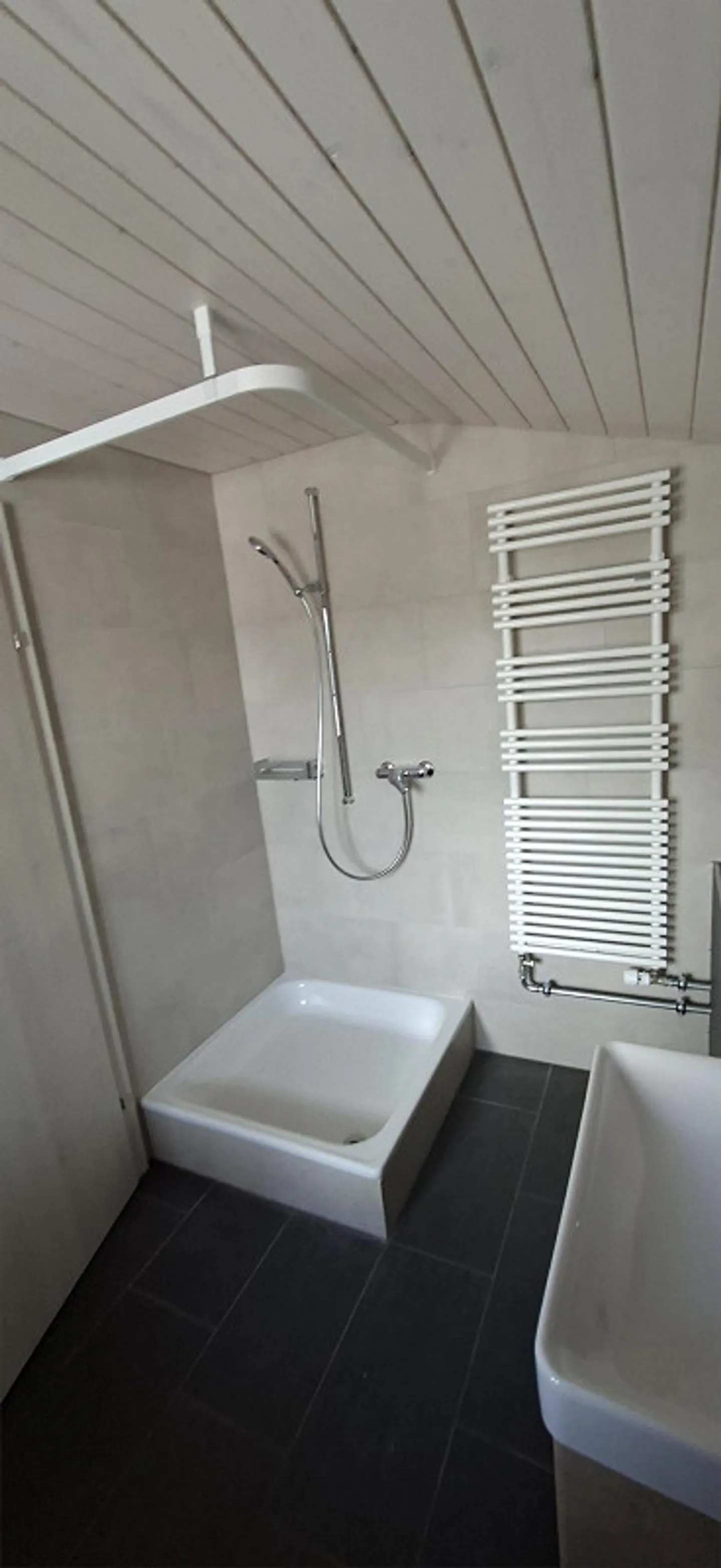 Neu Renovierte 1 Zimmer Wohnung - Photo 7 sur 7