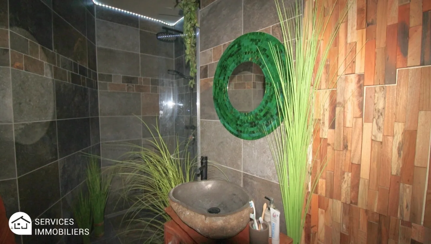 Sehr sonnige Wohnung mit freiem Blick auf das Tal - Foto 17 von 22