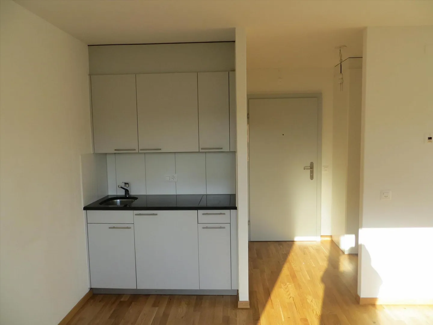 Studio vicino alla stazione e all'ospedale - Foto 3 di 4