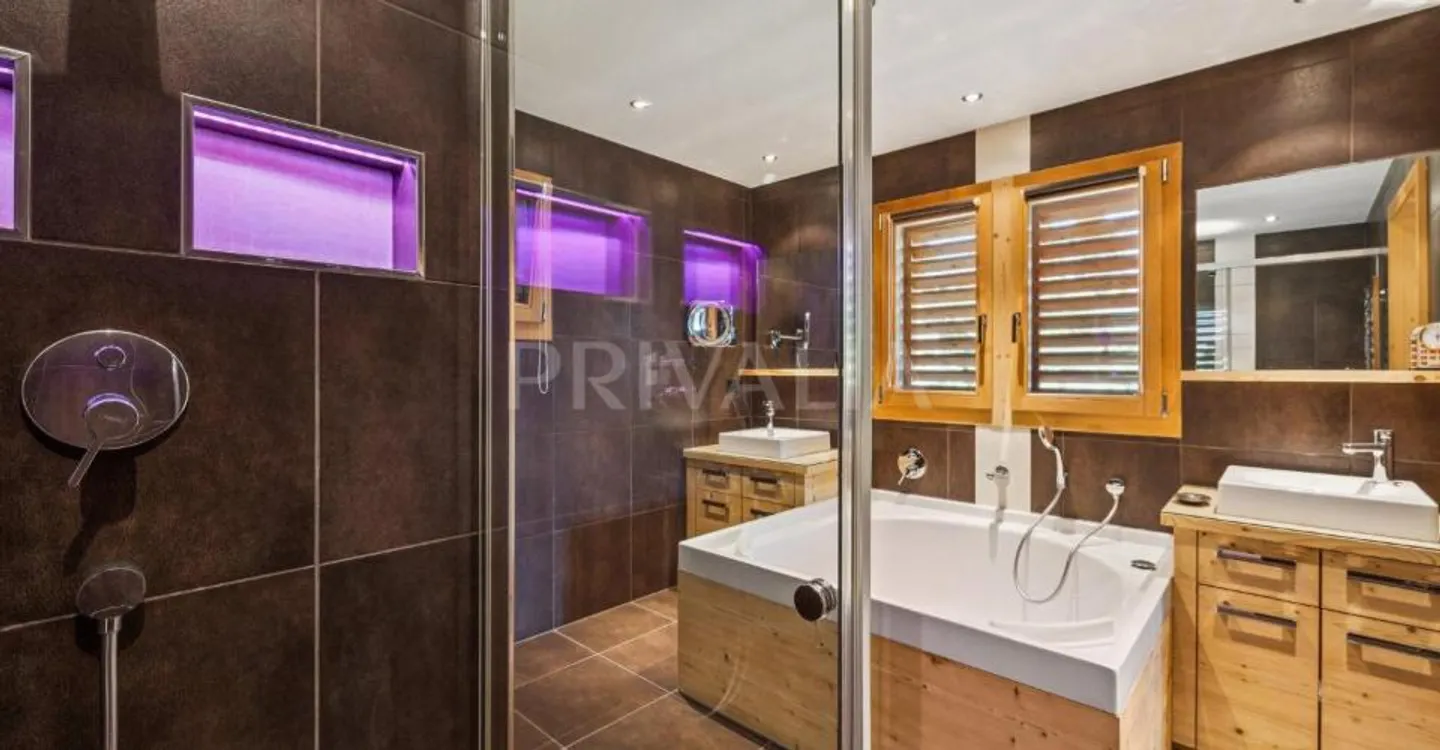 Exceptional Ski-In Ski-Out Chalet - Photo 5 of 9