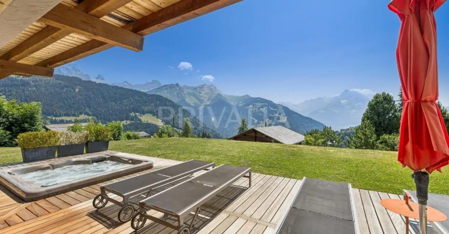 Exceptional Ski-In Ski-Out Chalet - Photo 6 of 9