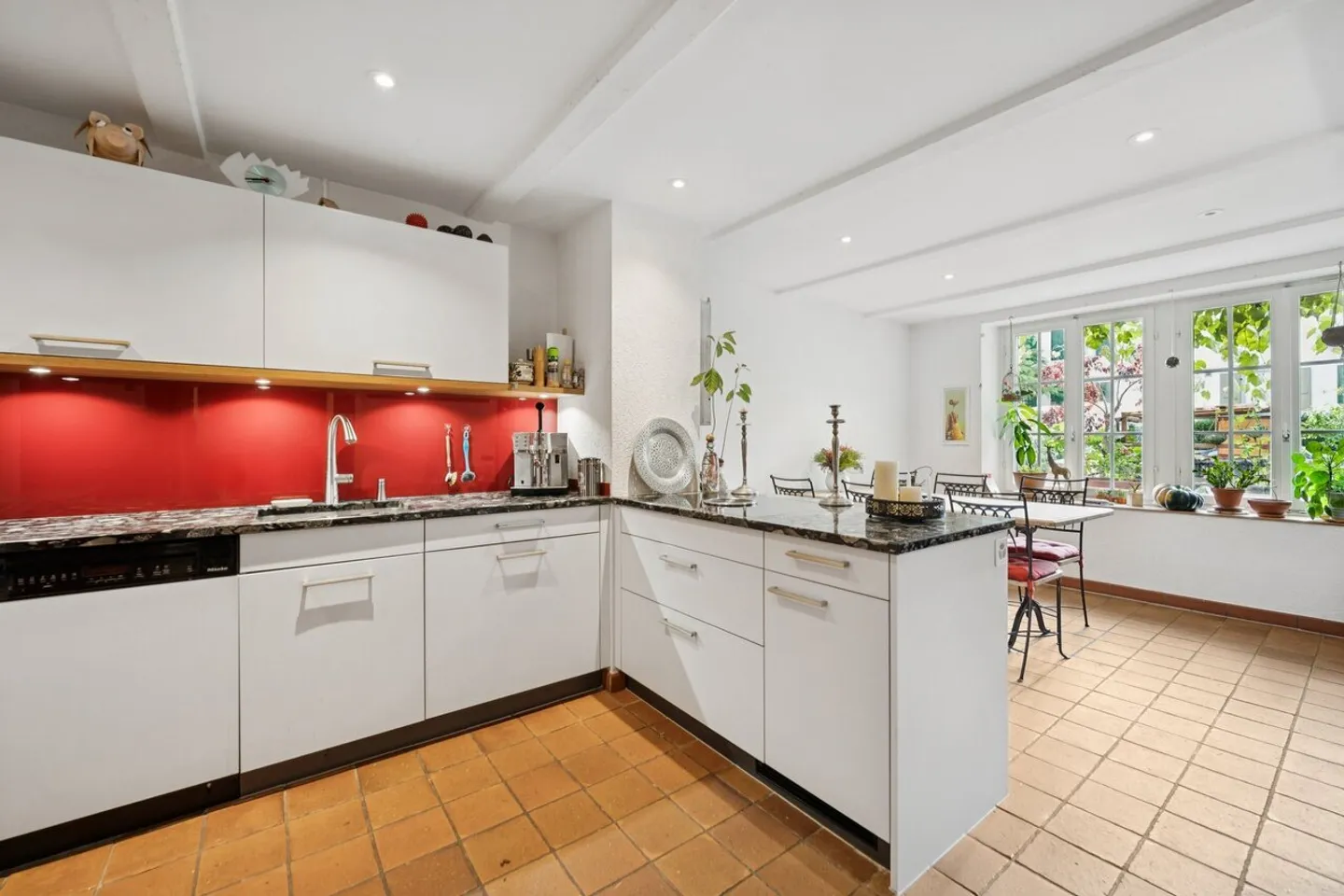 Casa a graticcio idilliaca nel centro del villaggio - Foto 3 di 6
