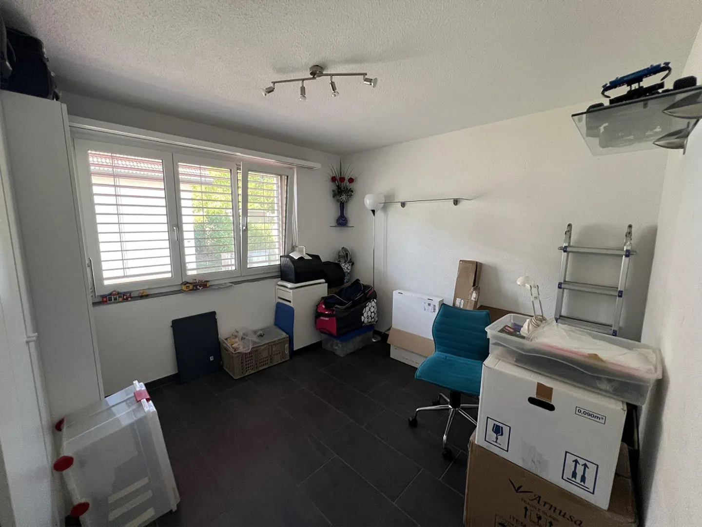 Lichtdurchflutete großzügige 4,5 Zimmer Wohnung mit Terasse zu verkauf - Photo 8 of 18