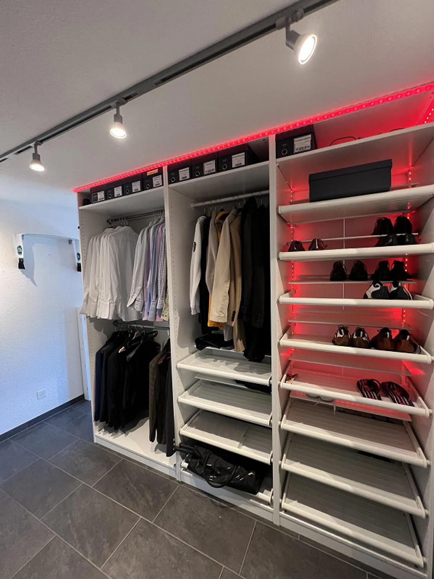 Lichtdurchflutete großzügige 4,5 Zimmer Wohnung mit Terasse zu verkauf - Photo 12 of 18