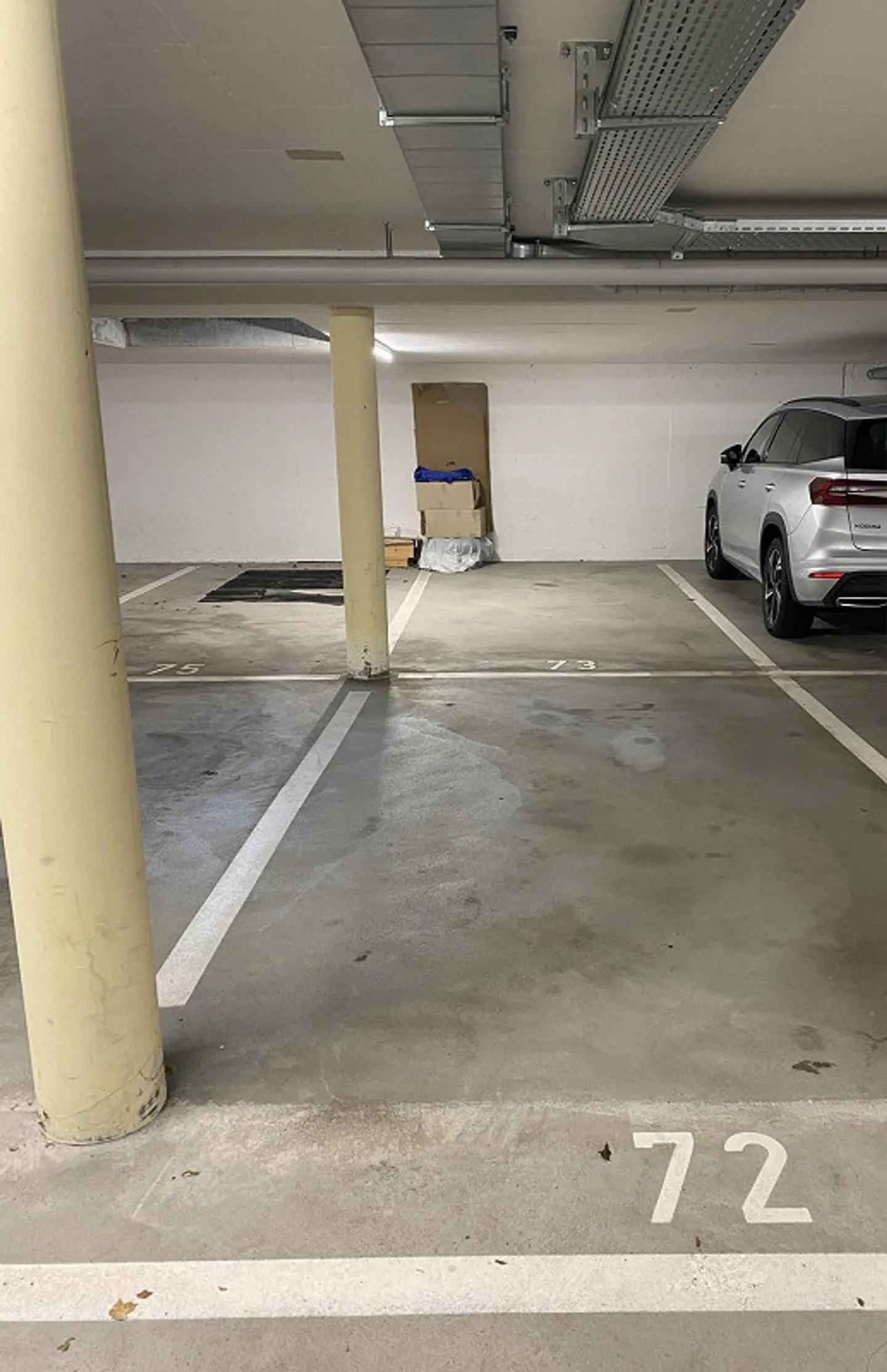 Doppeleinstellplatz in Tiefgarage - Photo 3 of 3