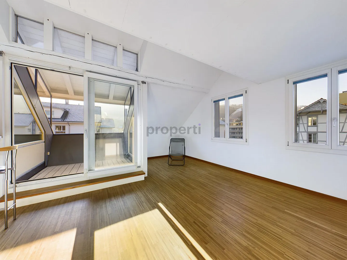 Appartement en duplex confortable avec 4 pièces à Belp, canton de BE - Photo 1 sur 8